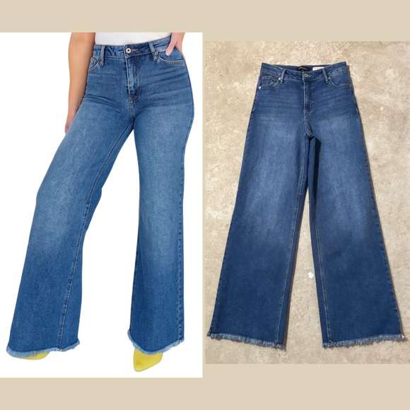 BCBGeneration Denim - BCBGeneration Blue High Rise Wide Leg Jeans Women’s Size 7 / 28 Zipper Fly